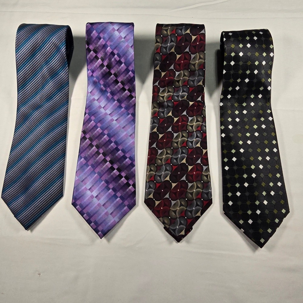 Van Heusen Tie Lot of 4 Men's Silk Office Business Classic Preppy Blue Burgundy